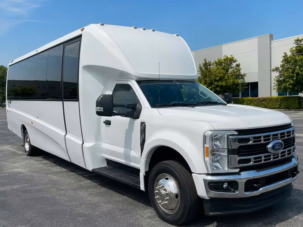 west allis 25 passenger minibus rental