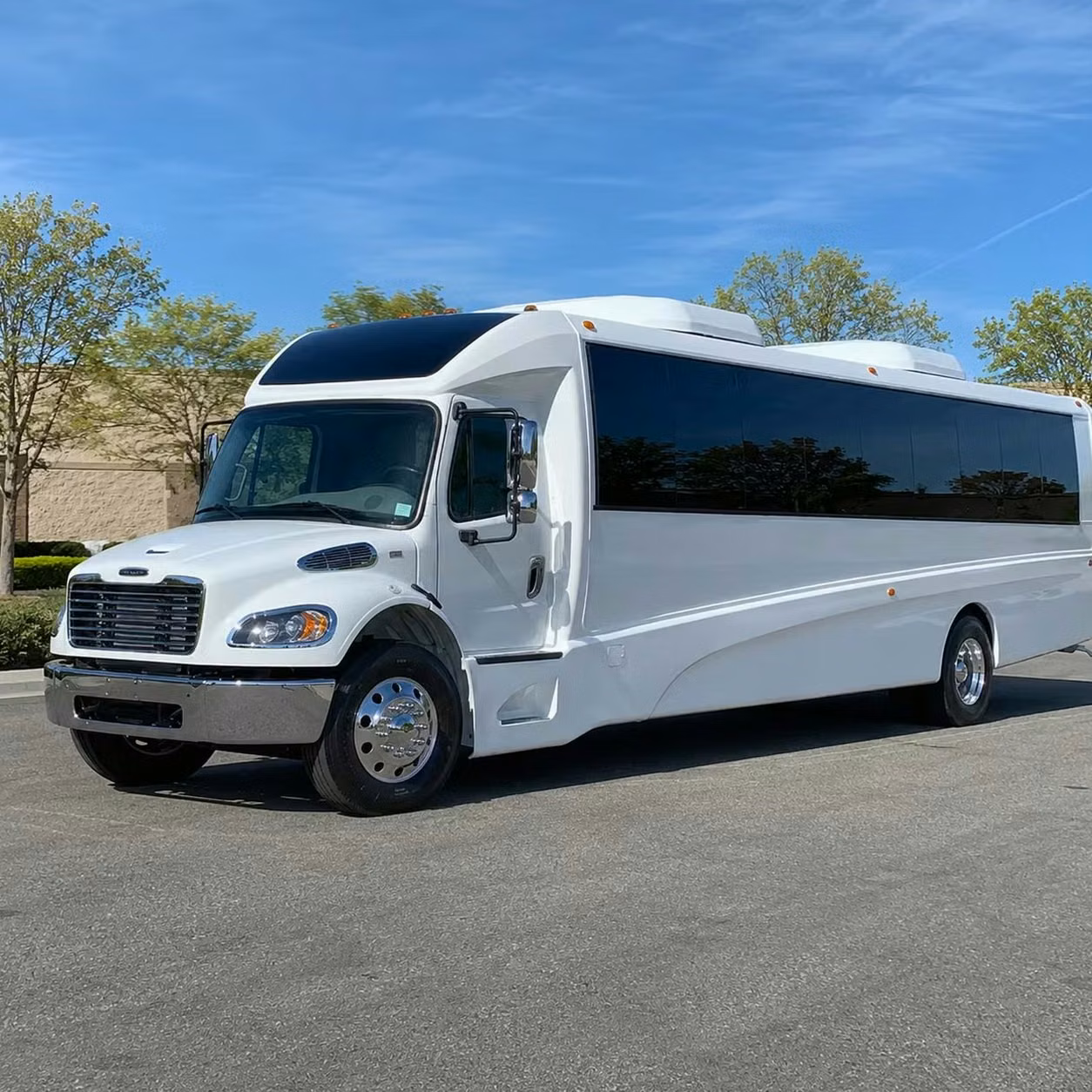 west allis 28 passenger minibus rental