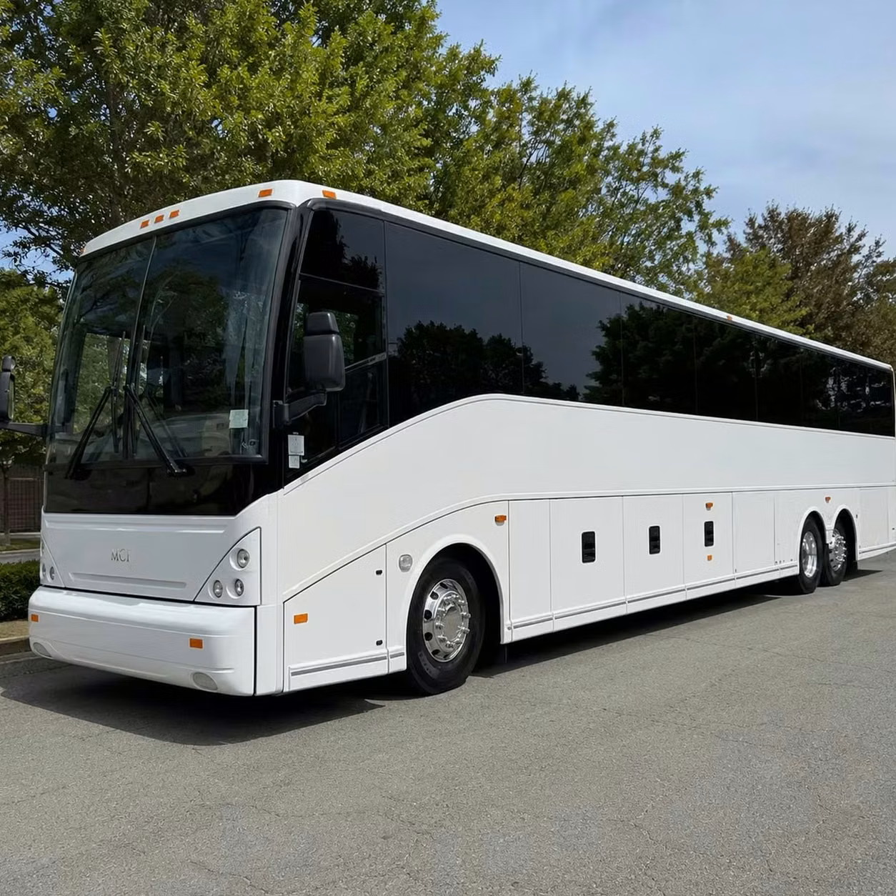 west allis bus rentals for off site meetings