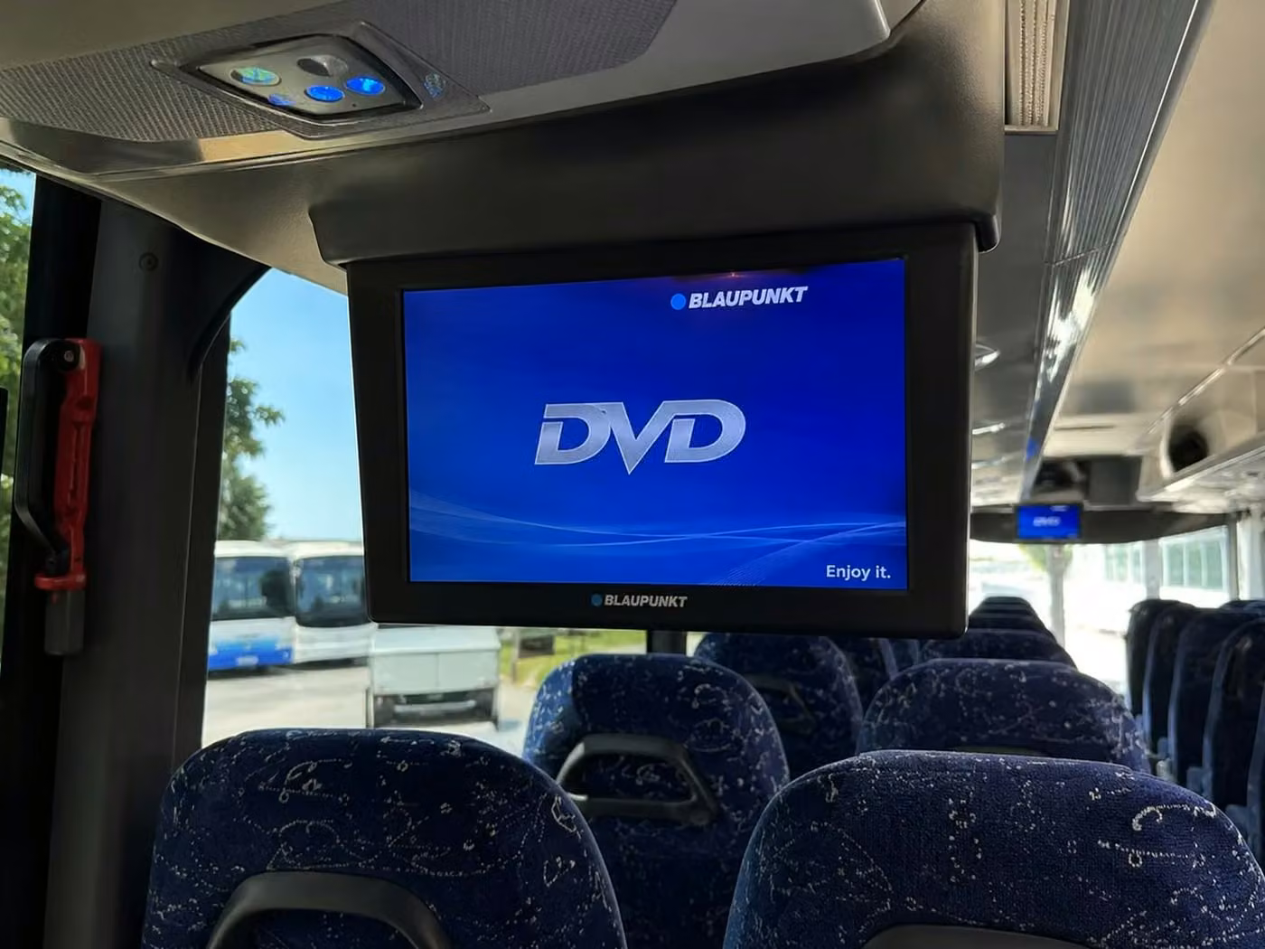 west allis charter bus tv monitors