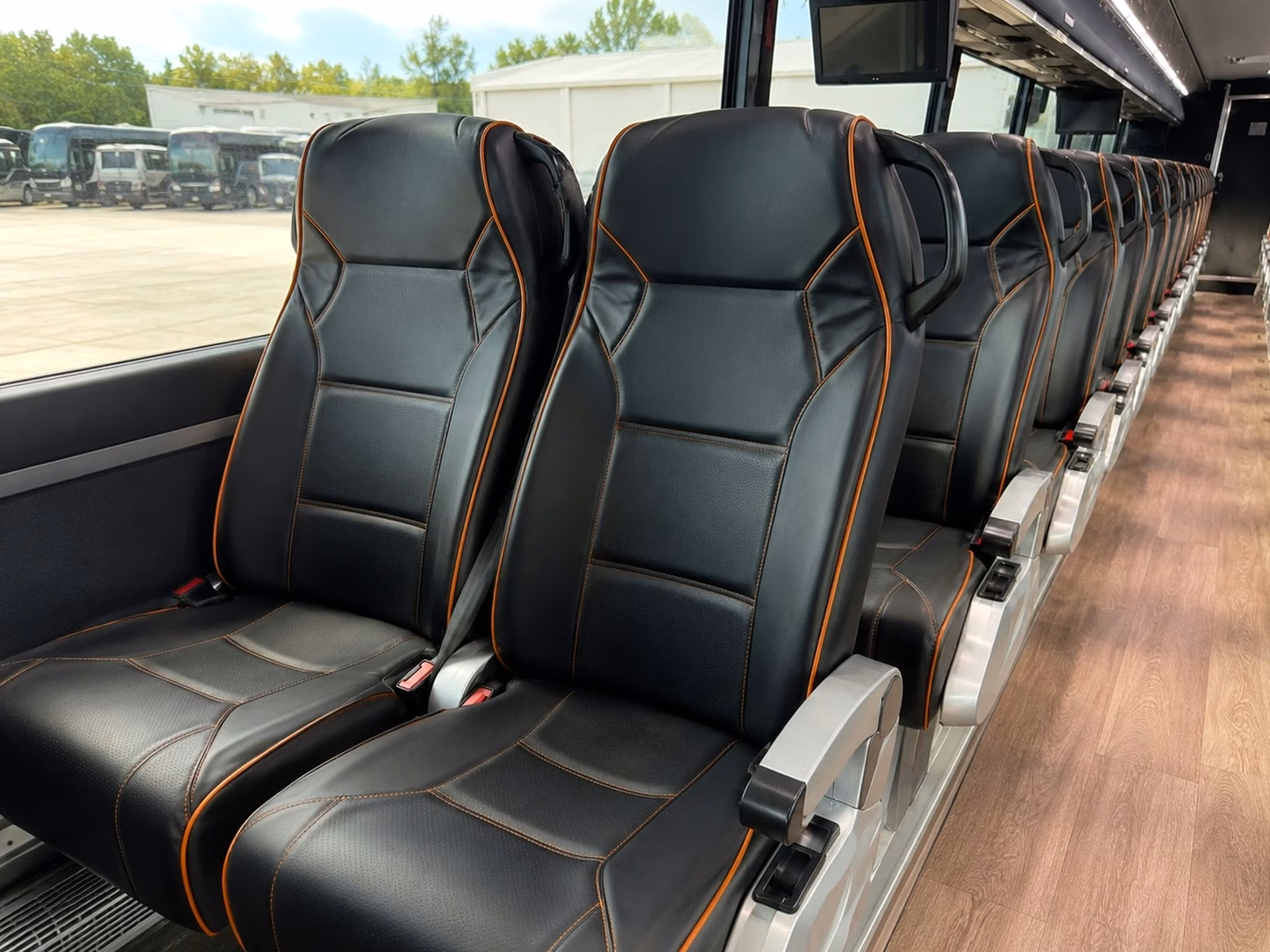 west allis guest shuttle services for weddings in west allis