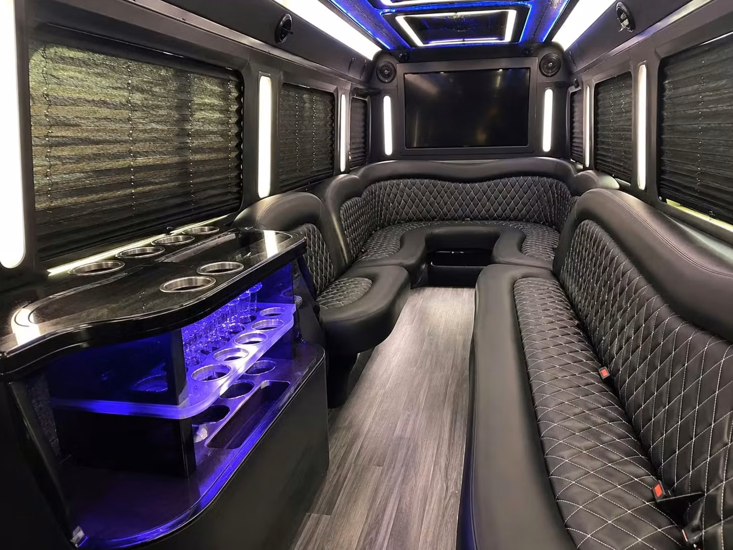 west allis pre prom photo shoot and dinner transfer shuttles in west allis