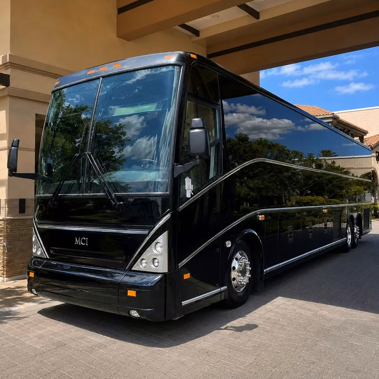 west allis private event bus rentals