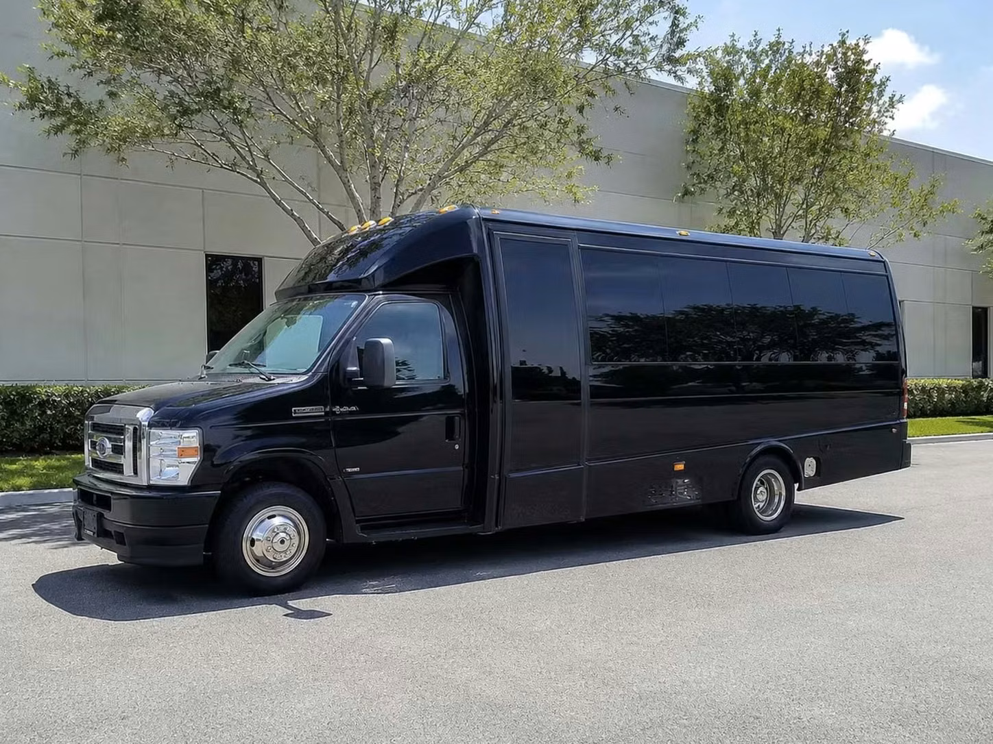 18 passenger minibus